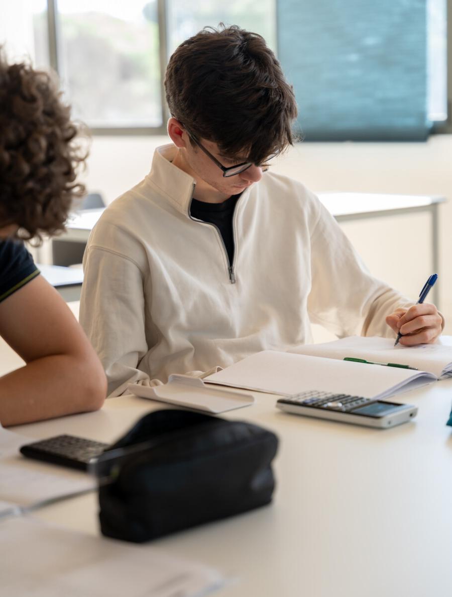 Qué colegios son los mejores para estudiantes atletas en Barcelona